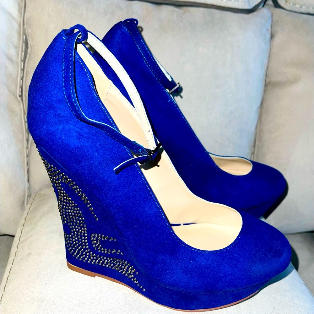 RAYE WEDGE HEEL
